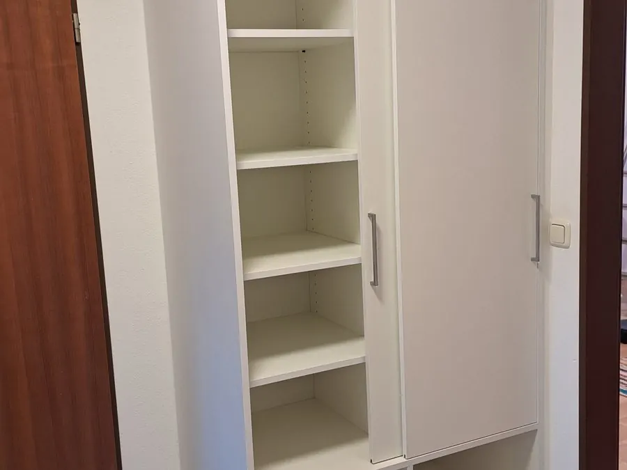 Garderobe mit Schiebetüren im Flur — Björn Schillinger Schreinermeister, Germering