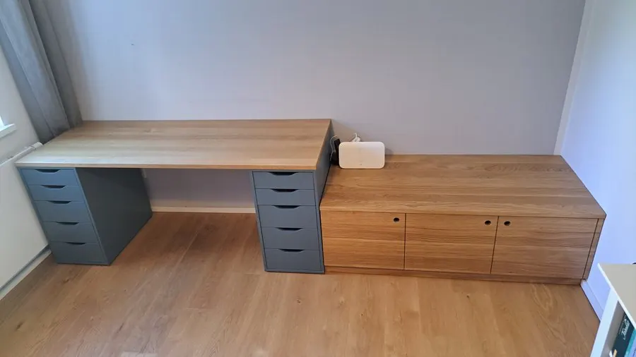Schreibtisch und Sideboard aus Eiche massiv — Björn Schillinger Schreinermeister, Germering