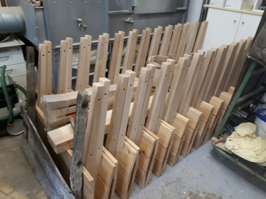 Neue Paddel aus Eiche für ein Wasserrad in der Werkstatt — Björn Schillinger Schreinermeister, Germering