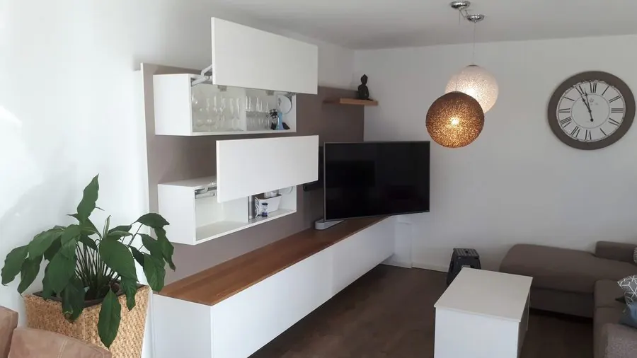Sideboards & Wohnwände — Björn Schillinger, Germering